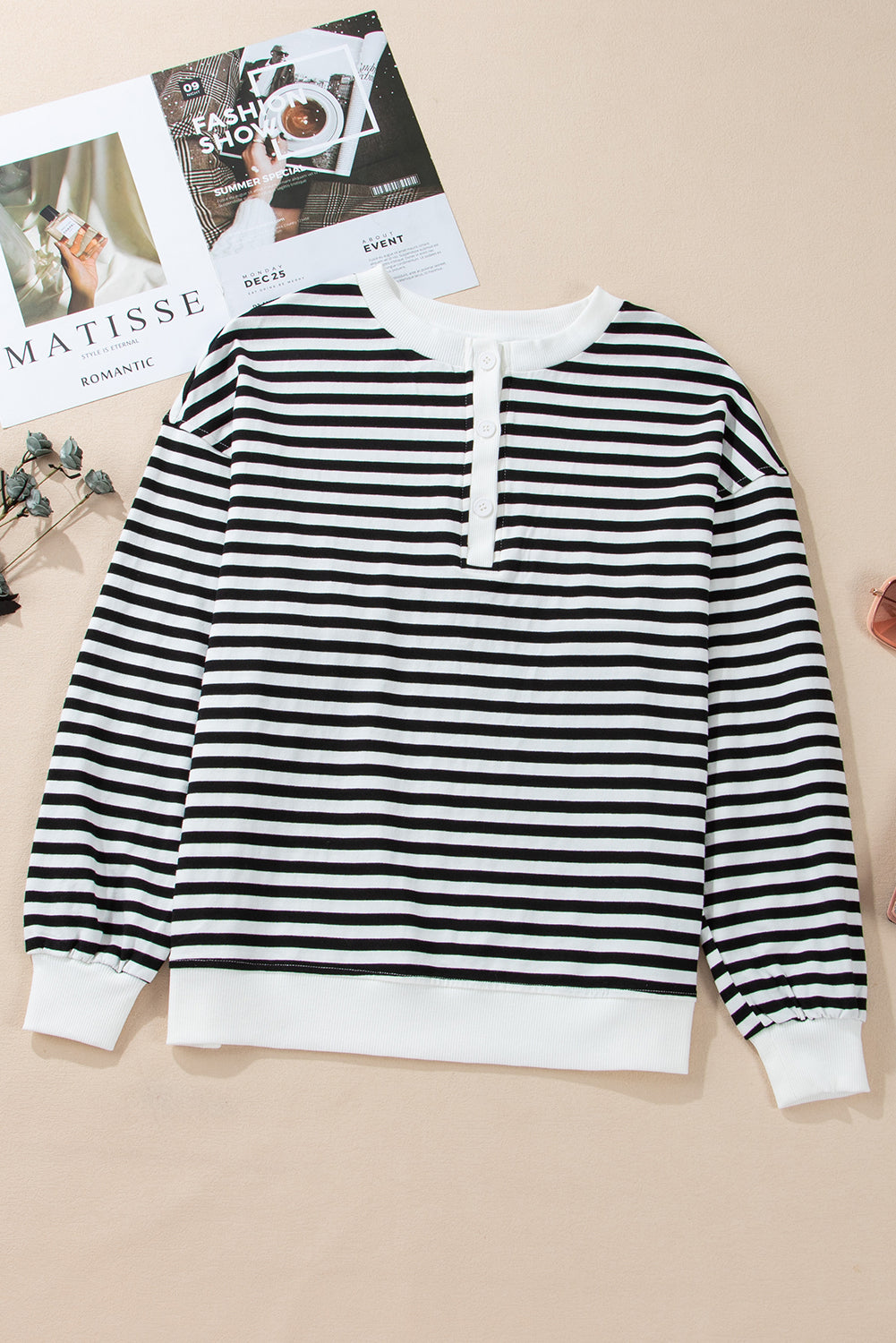 White Stripe Color Block Buttoned Crew Neck Oversized Sweatshirt